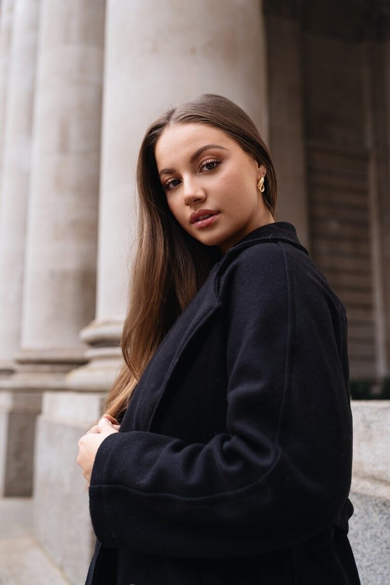 Effortless Elegance: The Rise of Minimalist Fashion